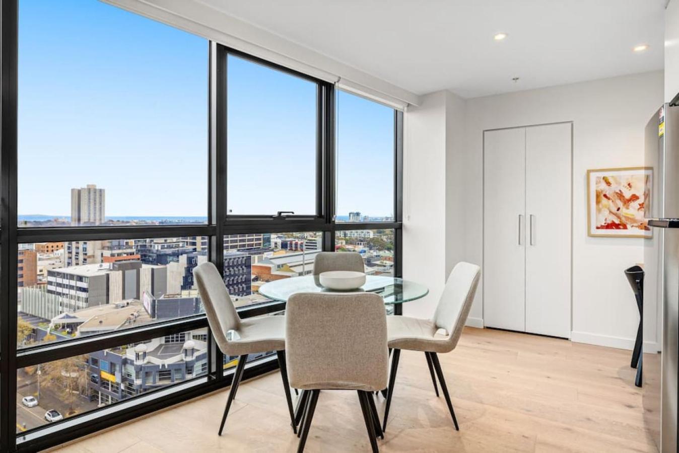 New Spectacular Views Southbank Apartment