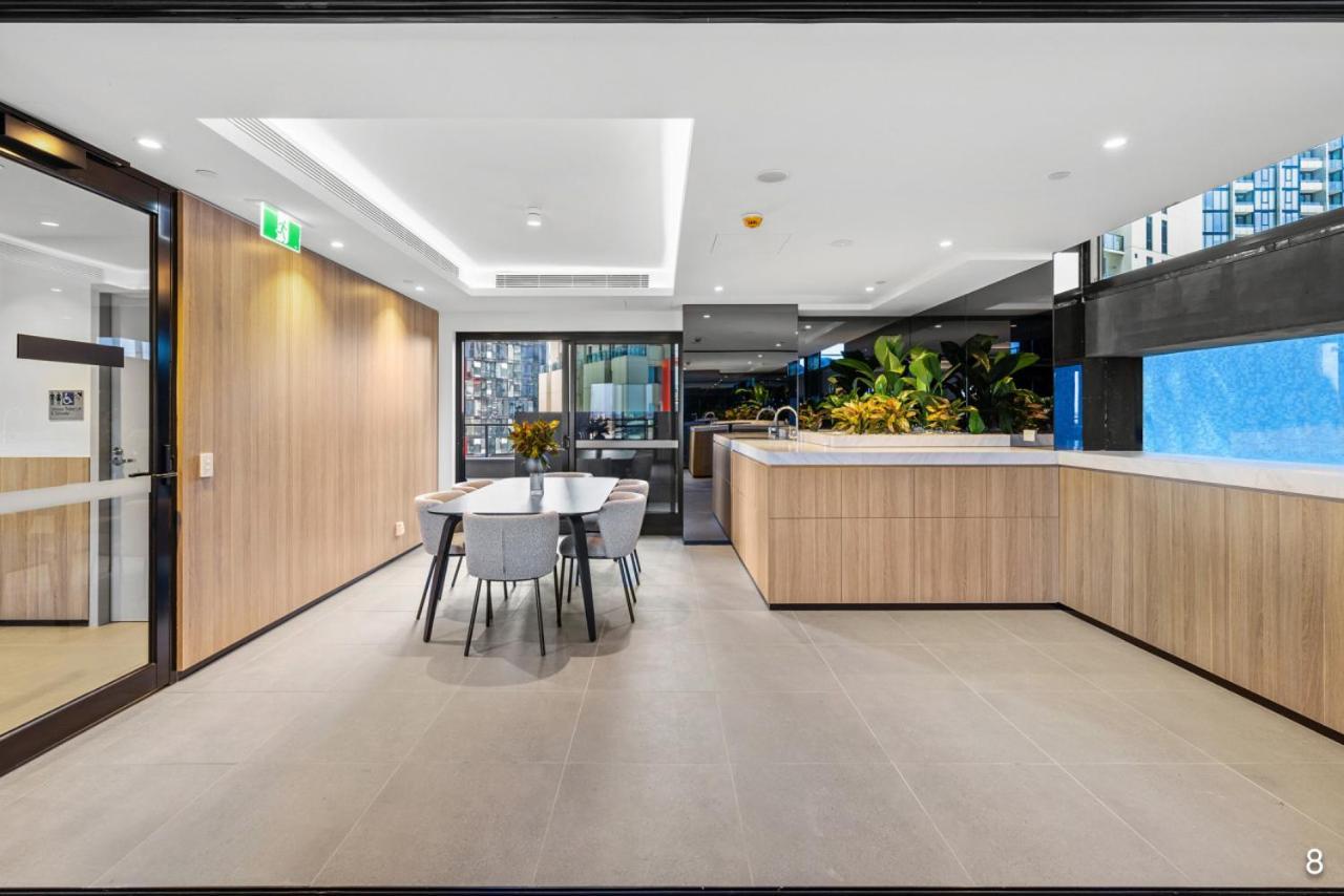New Chic Stature Southbank 2 Bd *