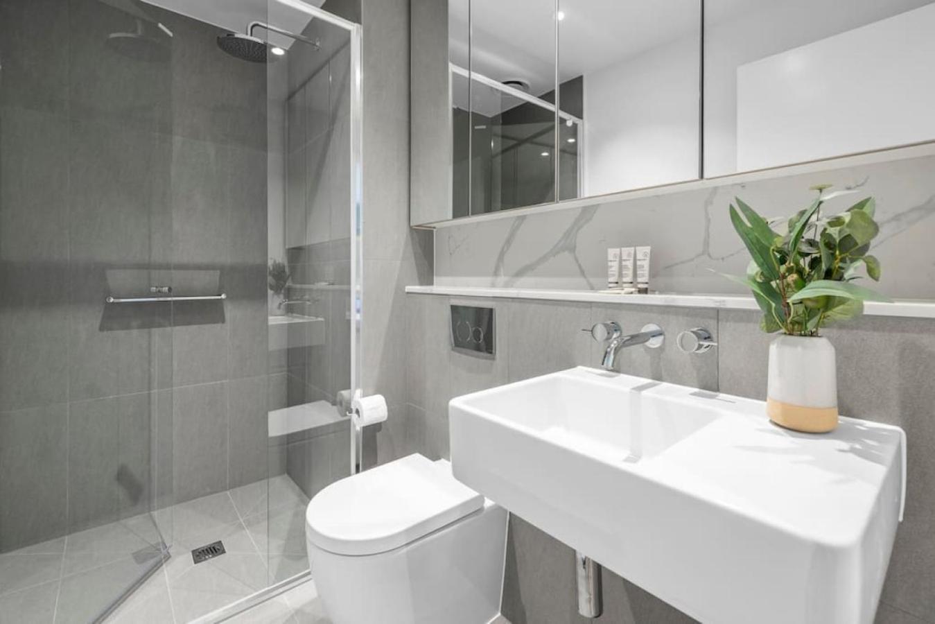 Apartment New Chic Stature Southbank 2 Bd *