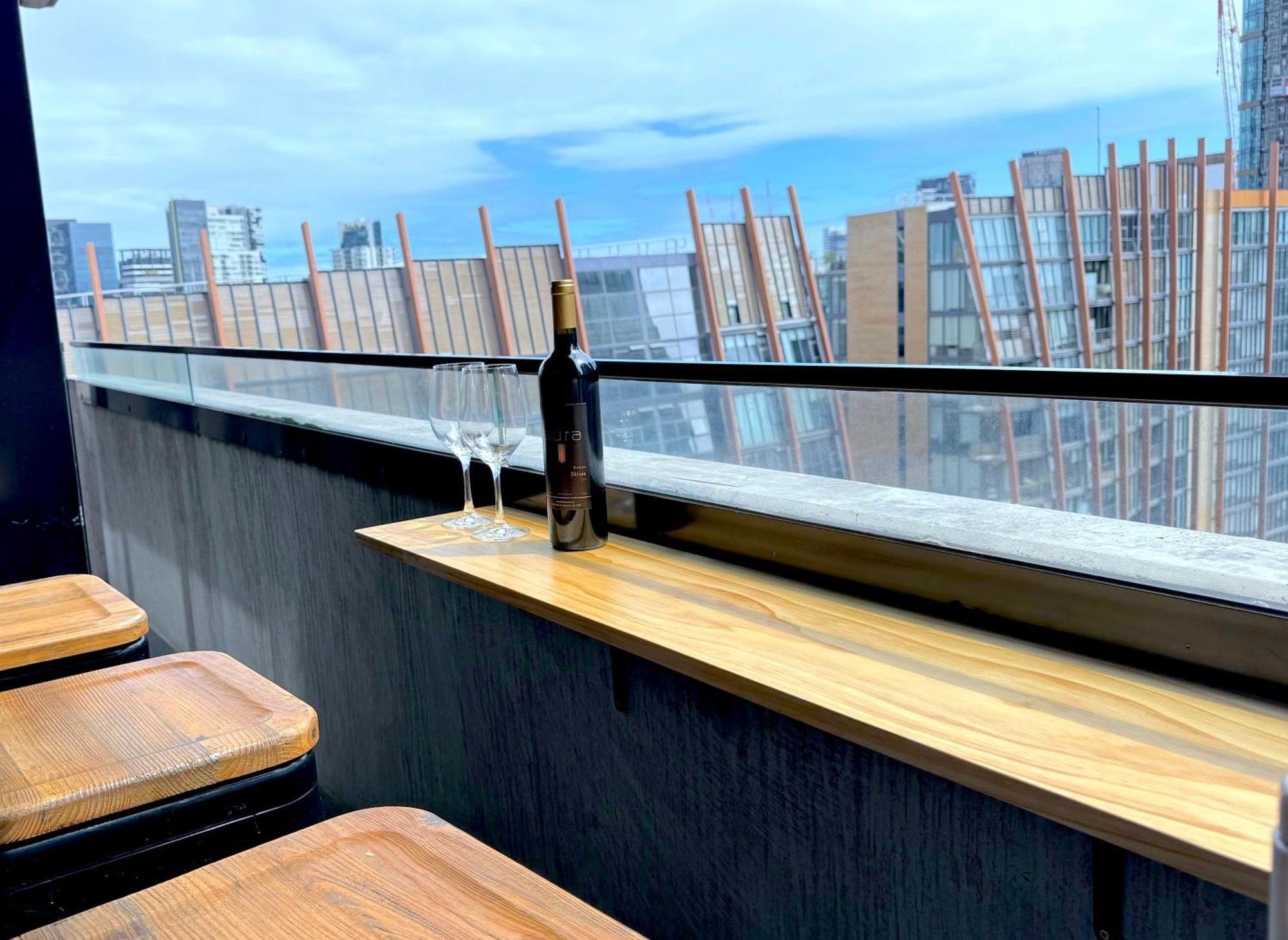 Aura On Flinders Serviced Aparthotel