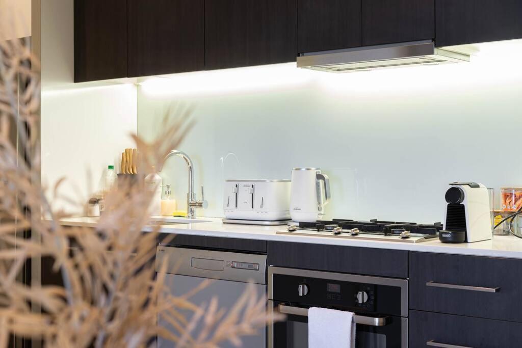 Peaceful 1br On St Kilda Rd W Free Parking#rh14 Apartment
