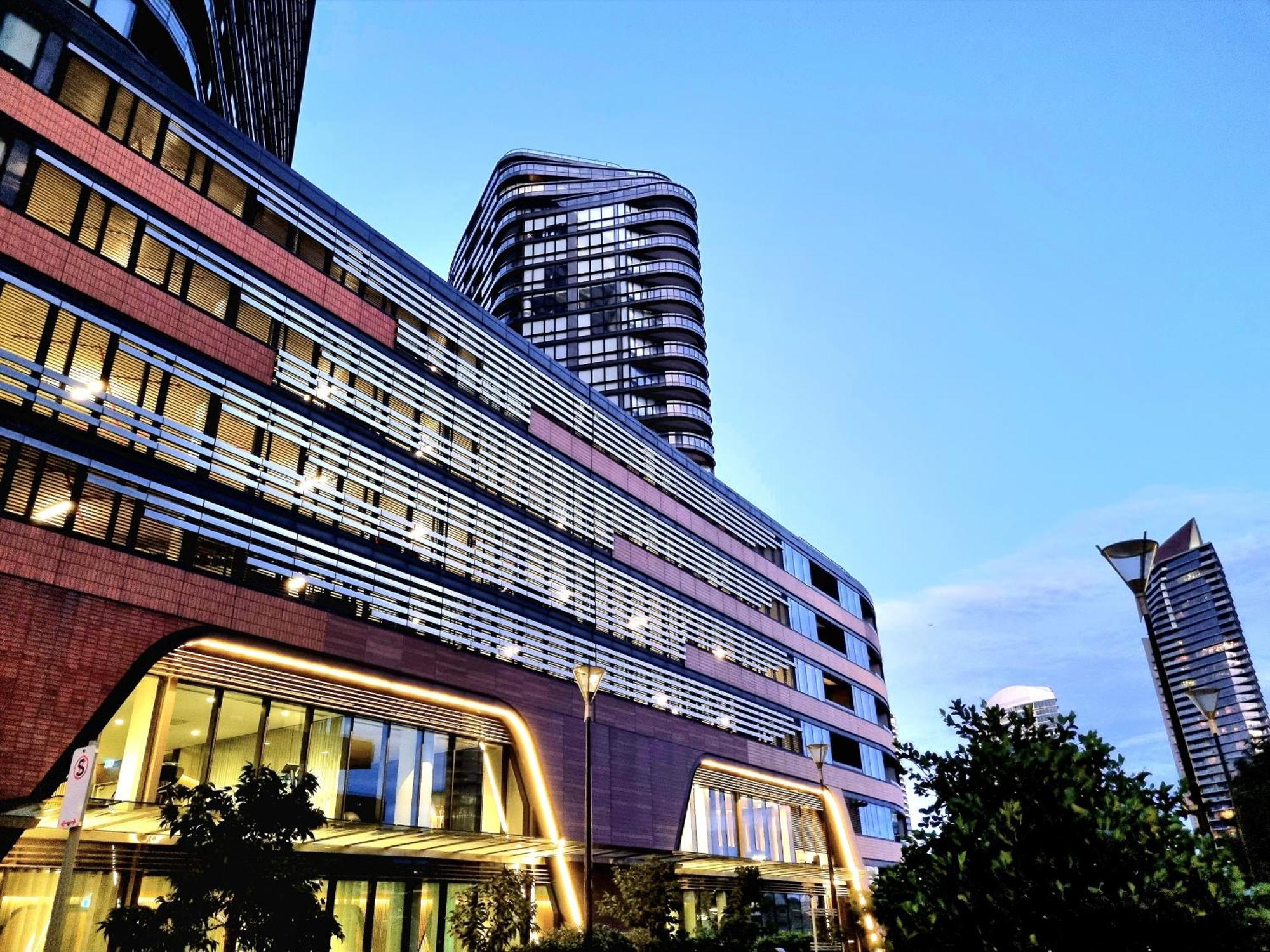 Docklands Riverside Views * Melbourne