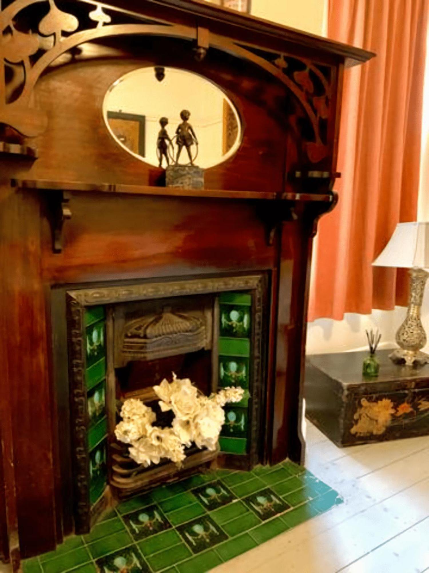 Elwood Eclectic Gem Walk To St Kilda *