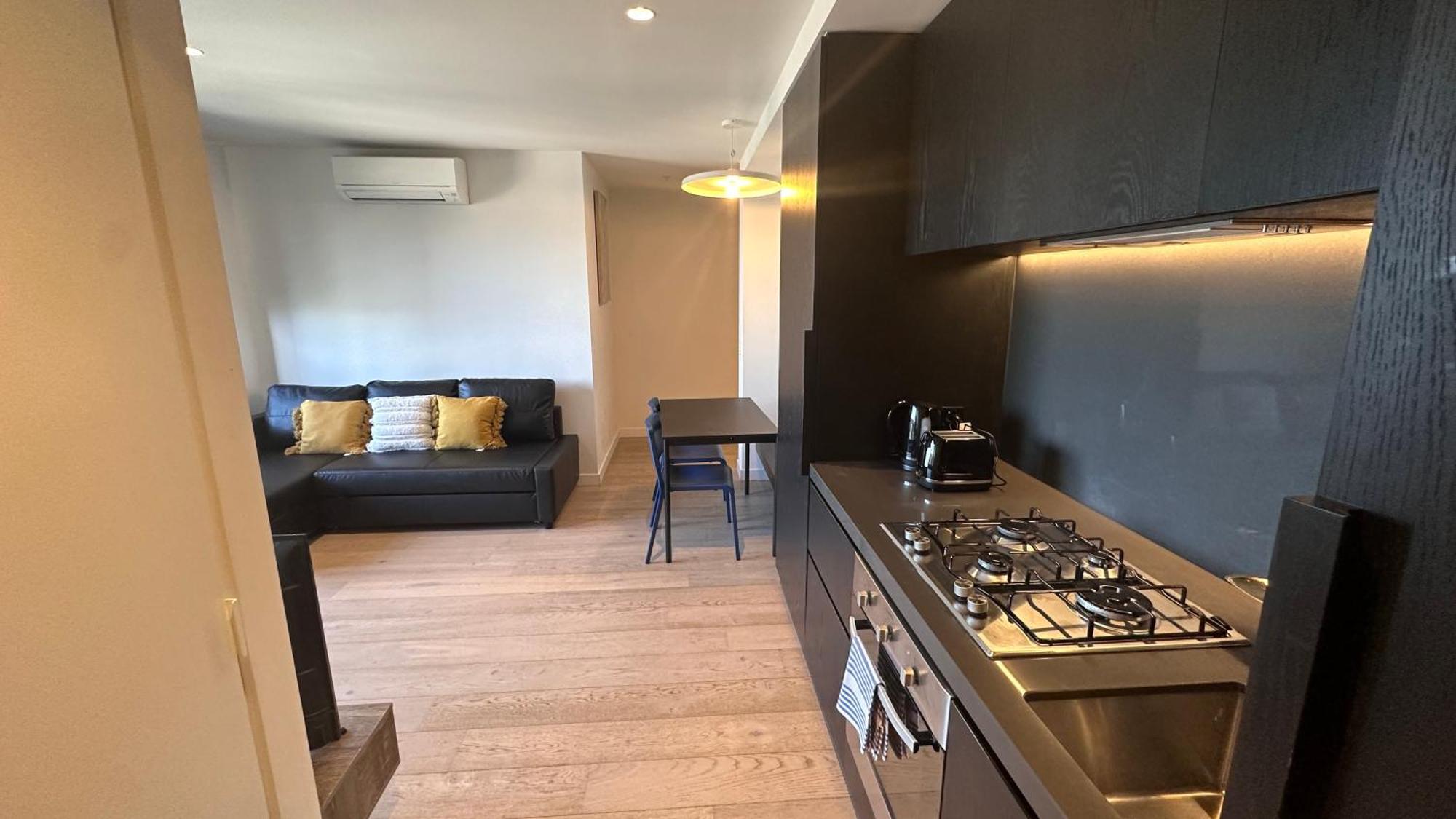 Apartment Nest Meet Empire *