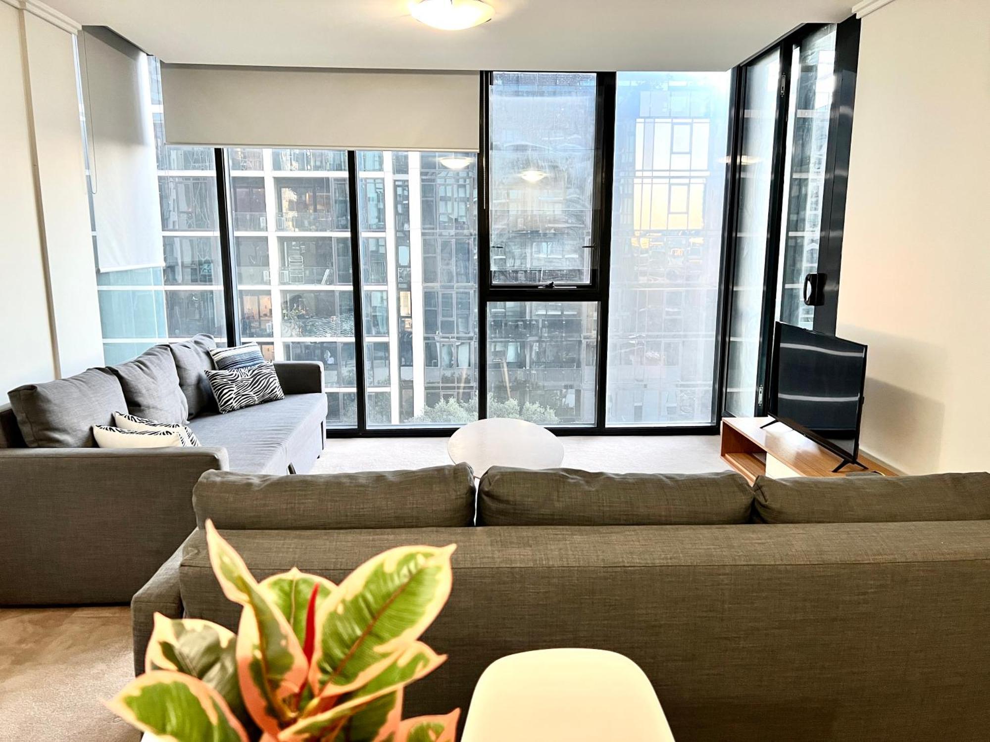 Apartment Readyset At Sentinel Melbourne
