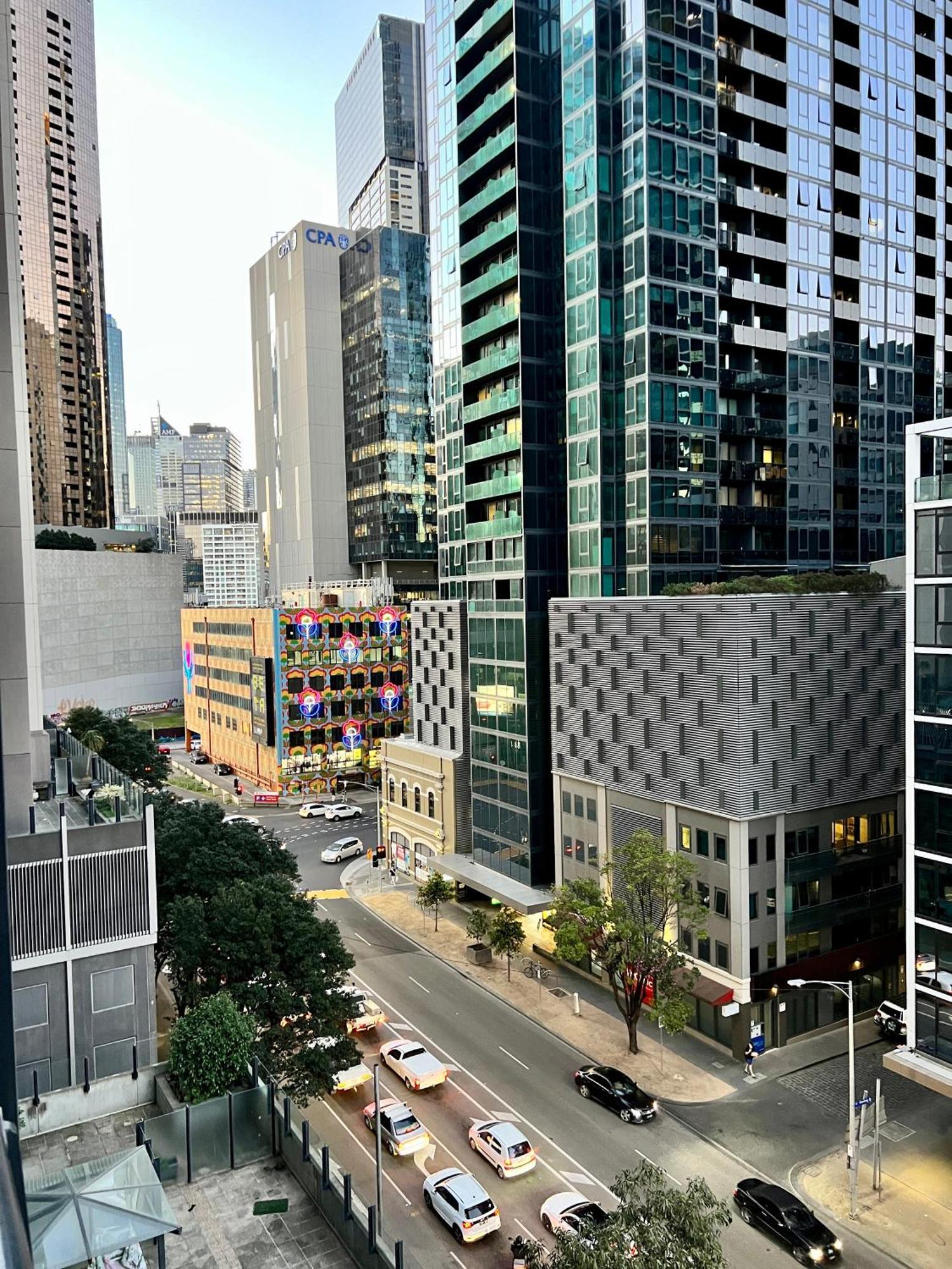 Apartment Readyset At Sentinel Melbourne