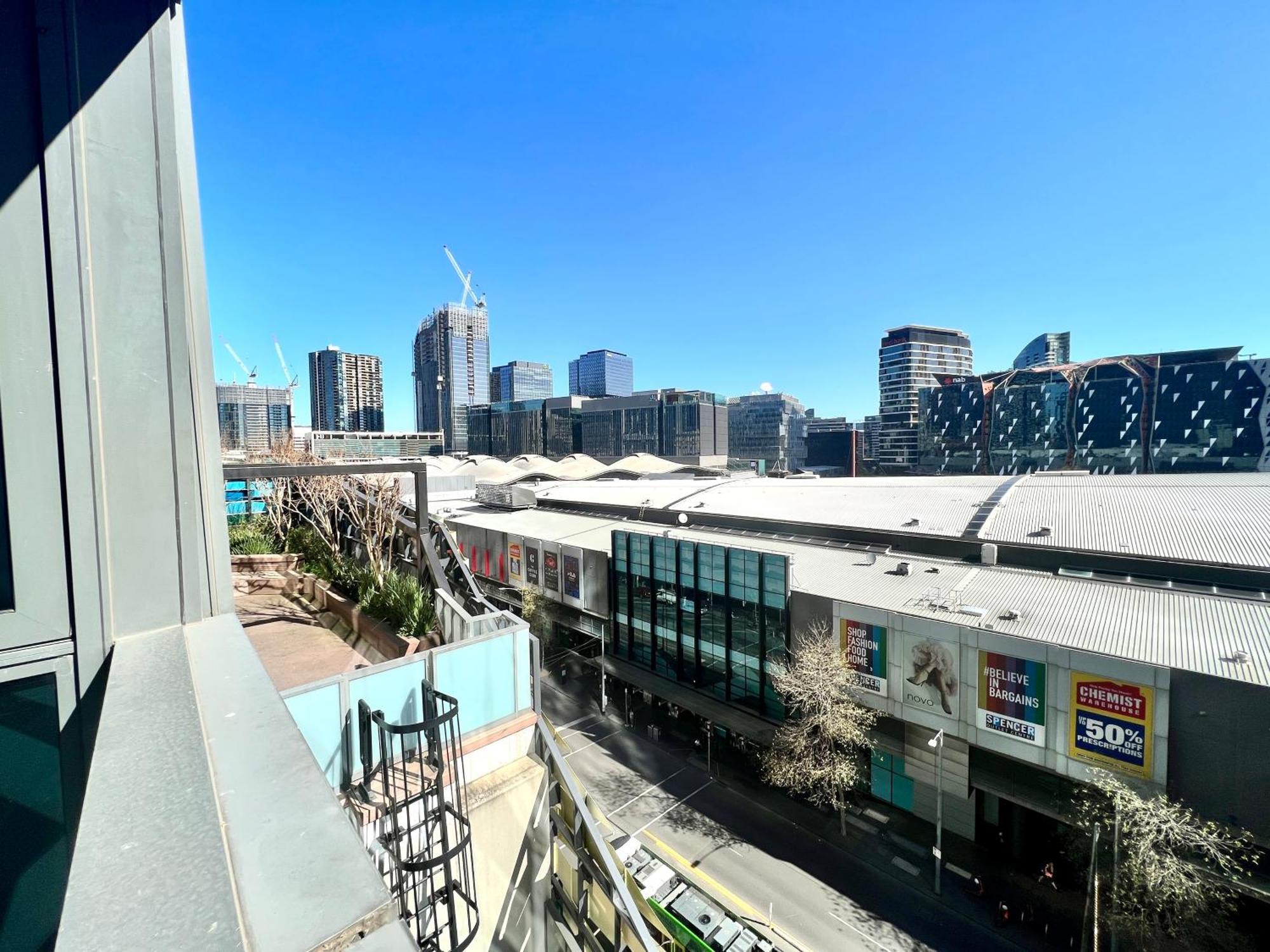 Apartment Readyset At Hudson Melbourne