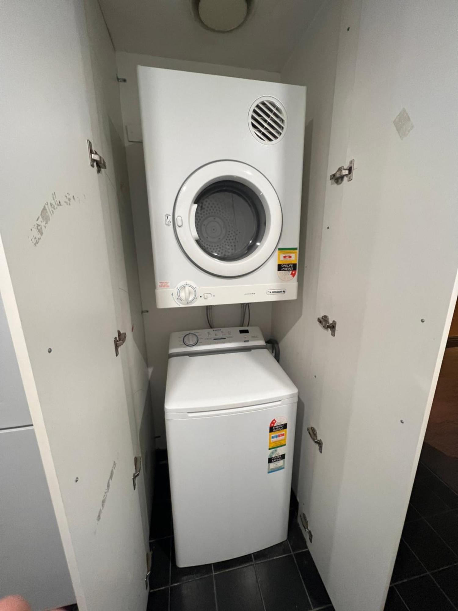 Flinders Lane Aparthotel 4*