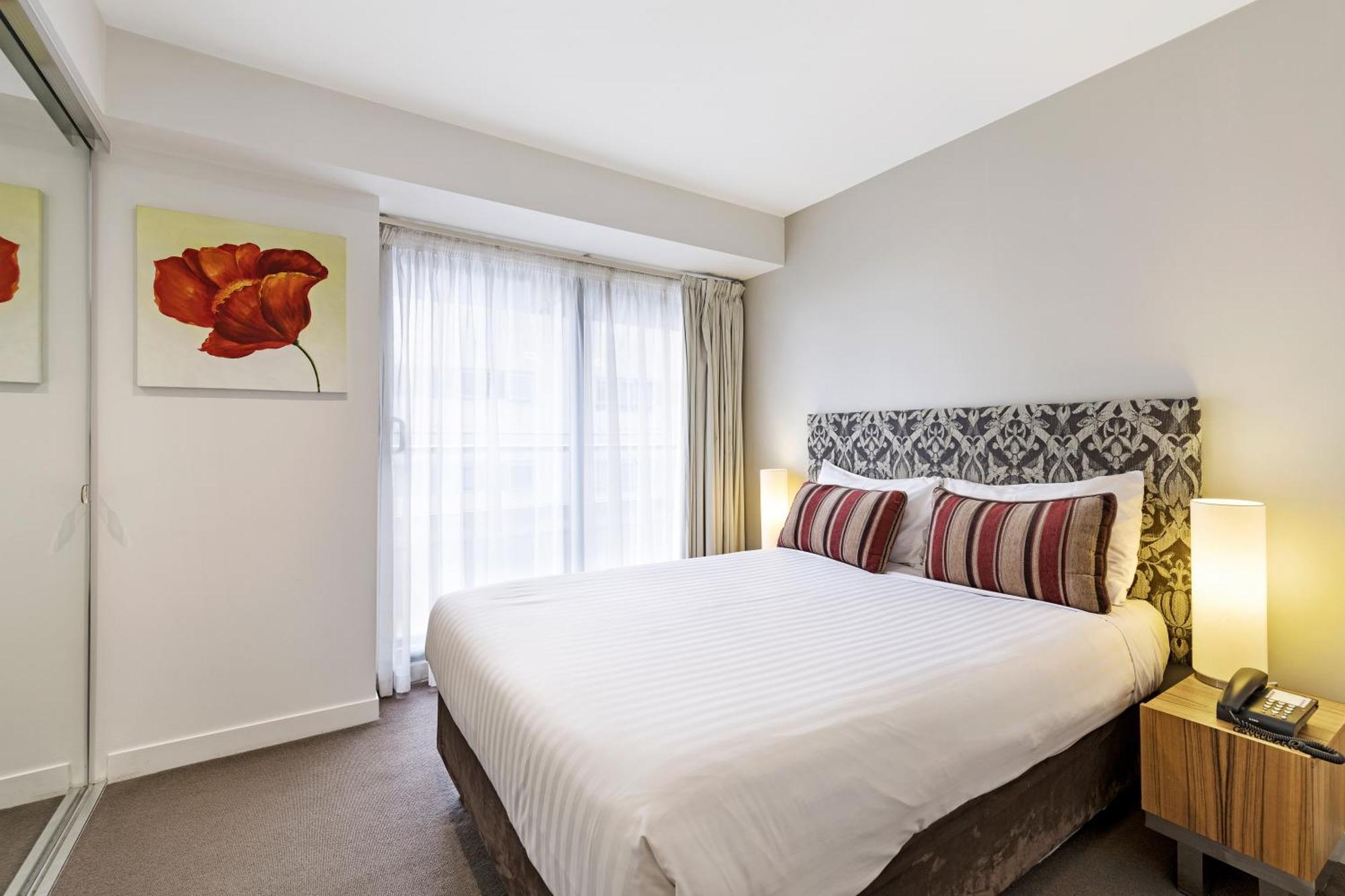 Seasons Heritage 3*