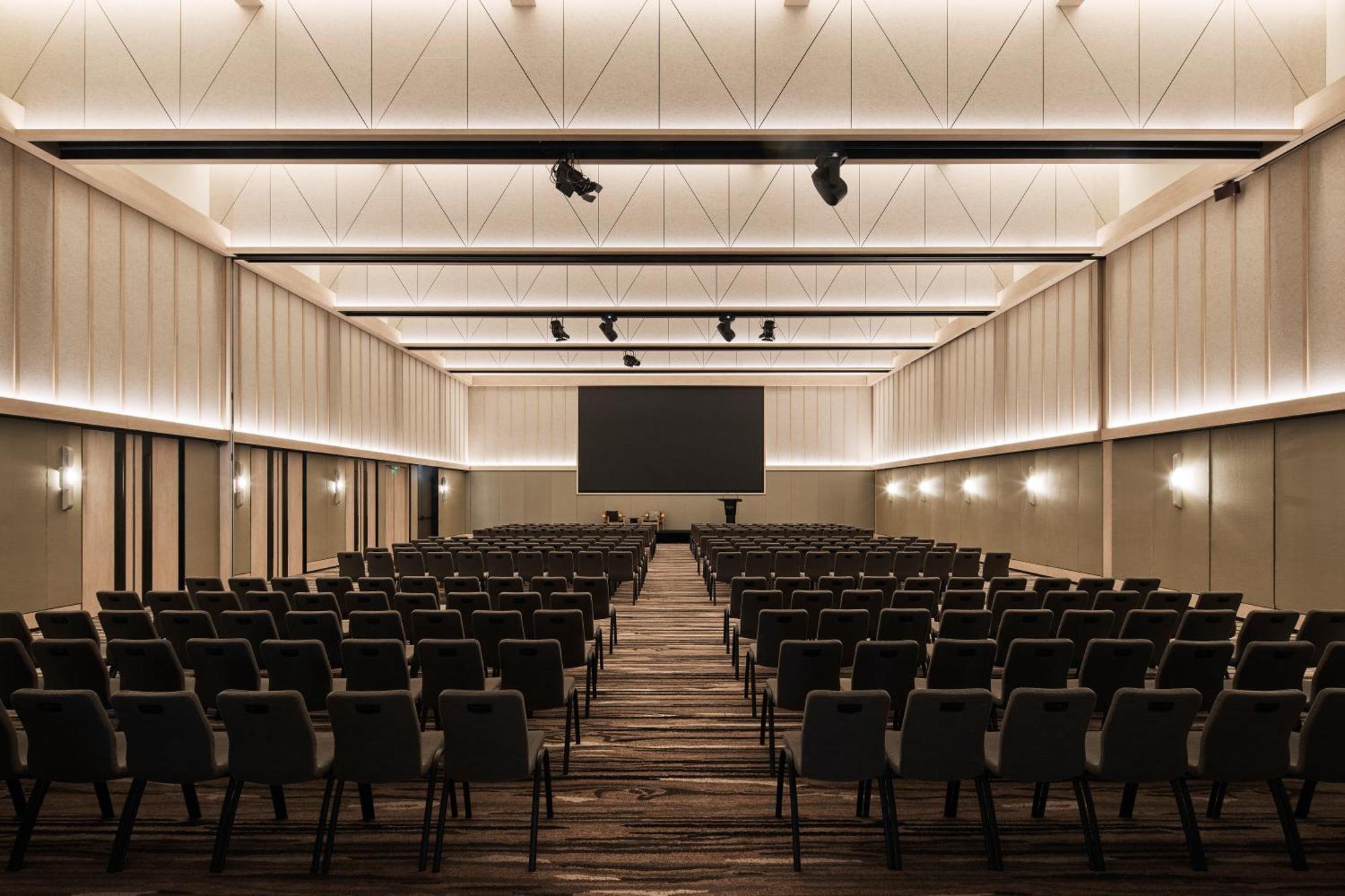 Rydges 4* Melbourne