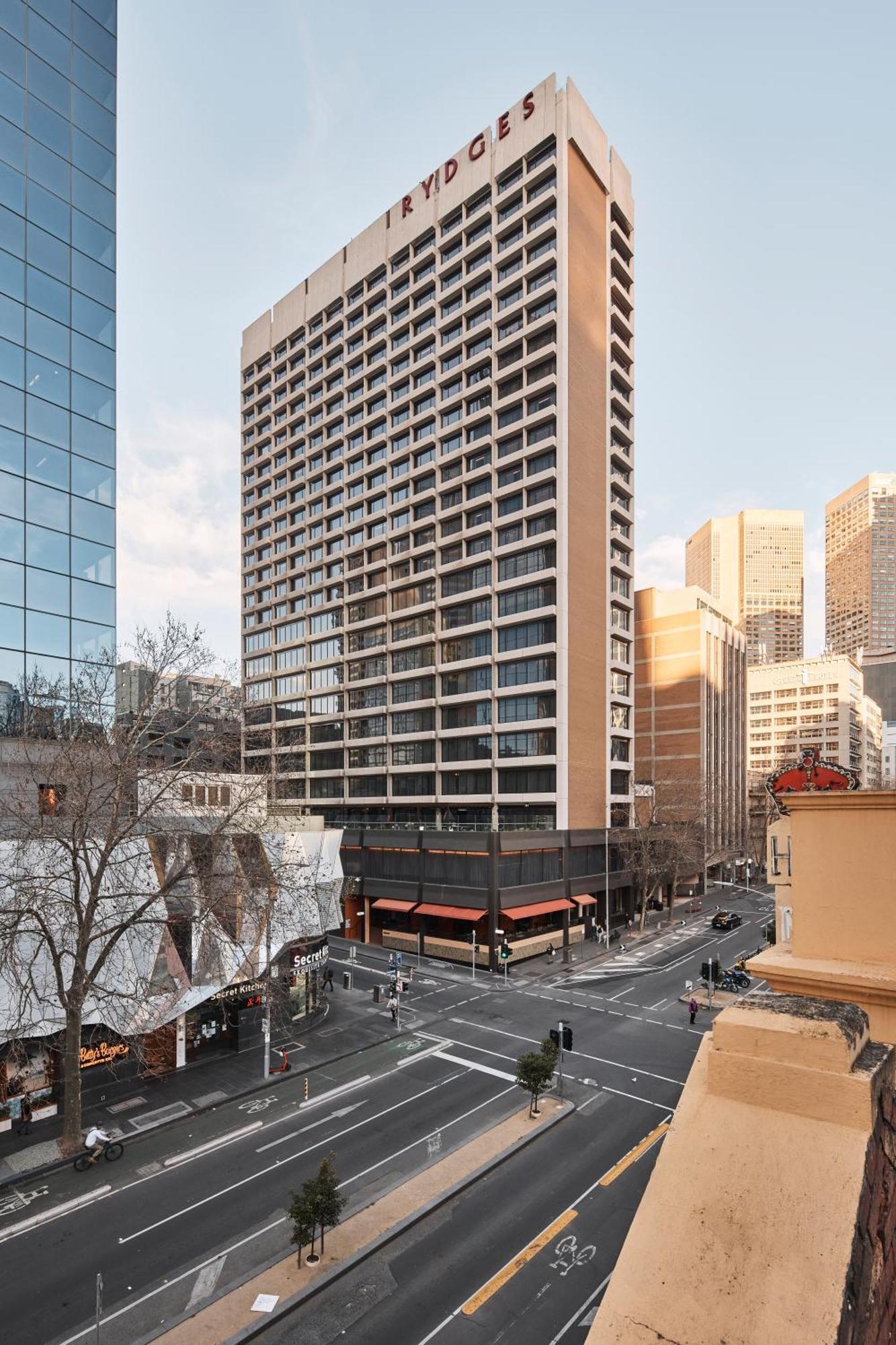 Hotel Rydges 4*