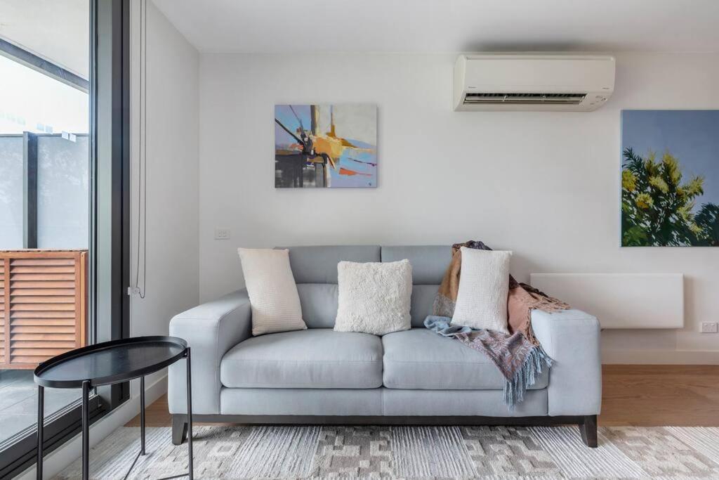 Apartment Peaceful 2 Bedroom Unit With Free Parking Melbourne