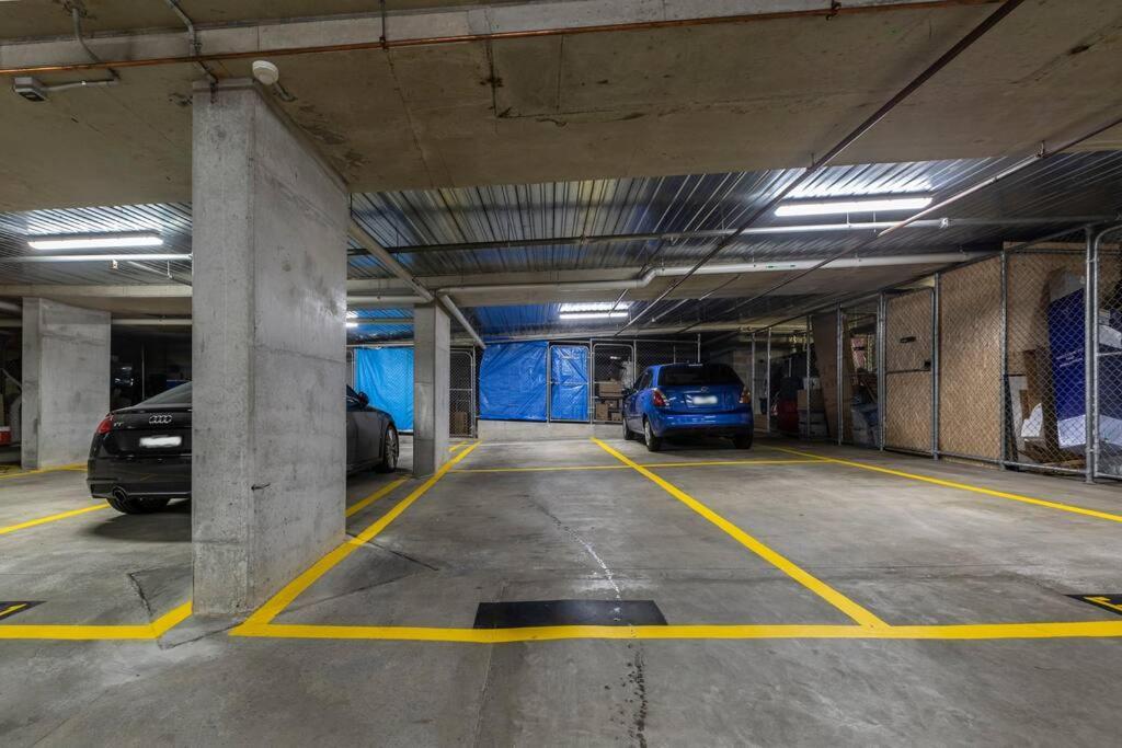 Apartment Peaceful 2 Bedroom Unit With Free Parking