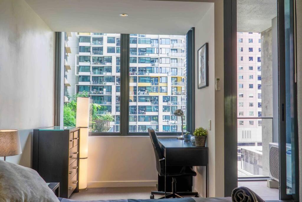 Apartment Location In The Cbd; Pool, Gym, Rockclimbing +7 Other Amenities