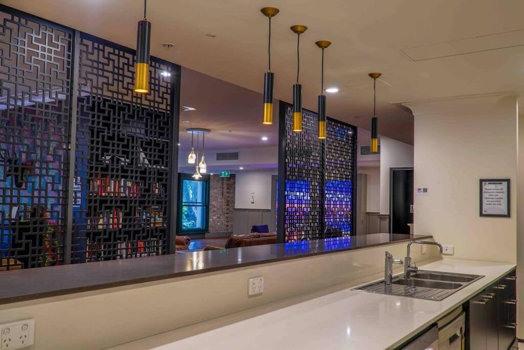 Apartment Location In The Cbd; Pool, Gym, Rockclimbing +7 Other Amenities