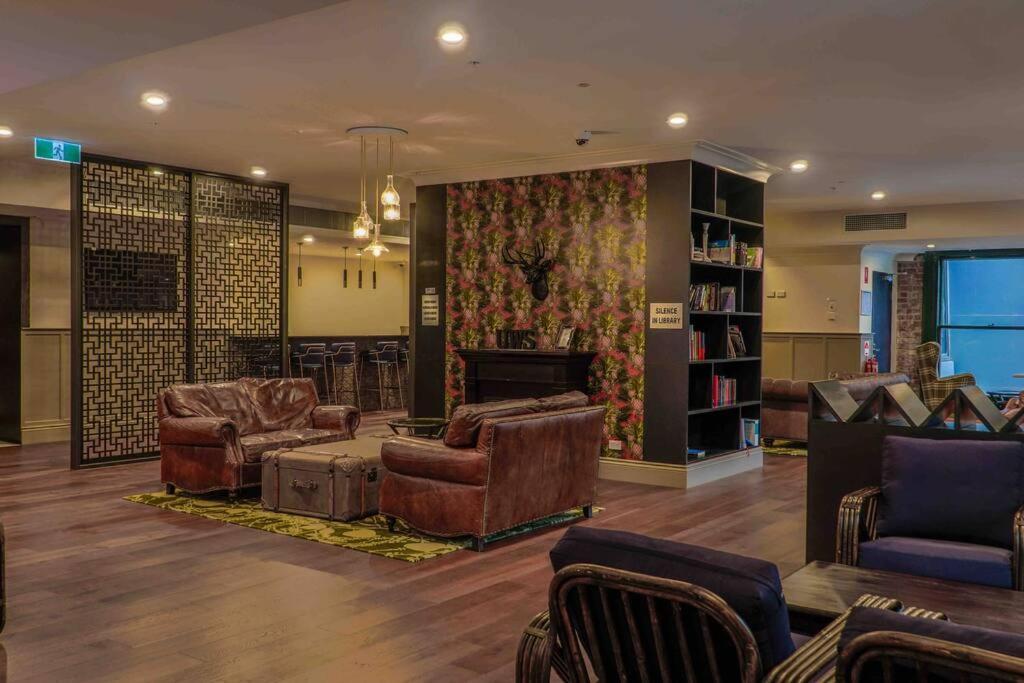 Location In The Cbd; Pool, Gym, Rockclimbing +7 Other Amenities Melbourne
