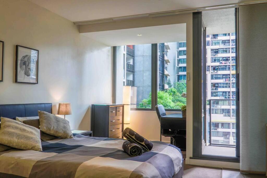 Location In The Cbd; Pool, Gym, Rockclimbing +7 Other Amenities Melbourne
