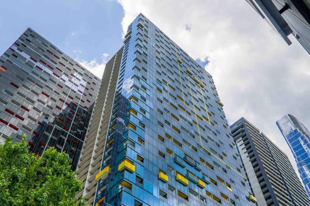 Location In The Cbd; Pool, Gym, Rockclimbing +7 Other Amenities *