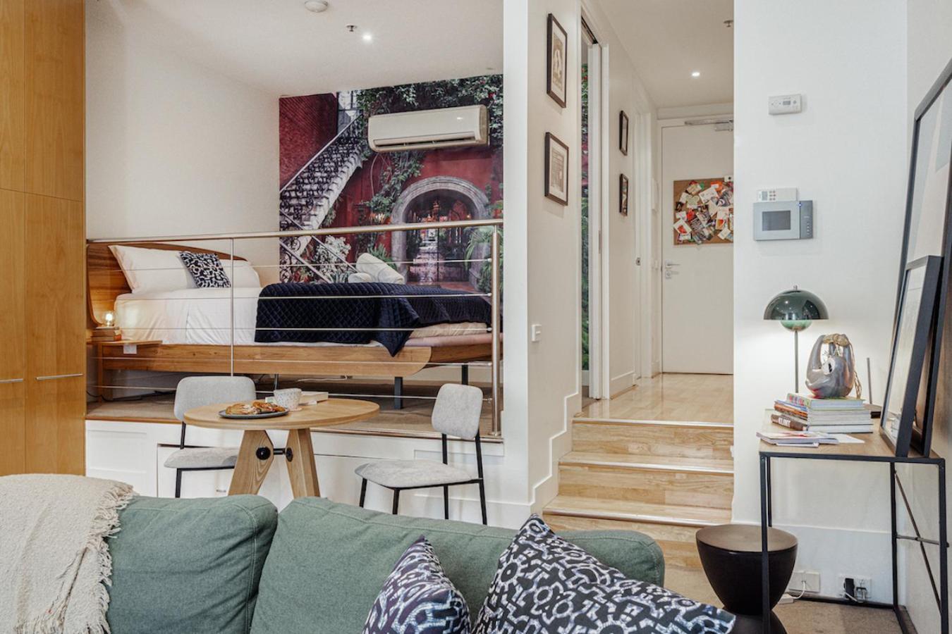 Staycentral - Merigold 21 On Collins