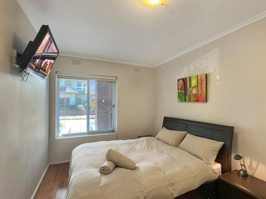 Apartment Ground Floor One Bedroom In Elsternwick *