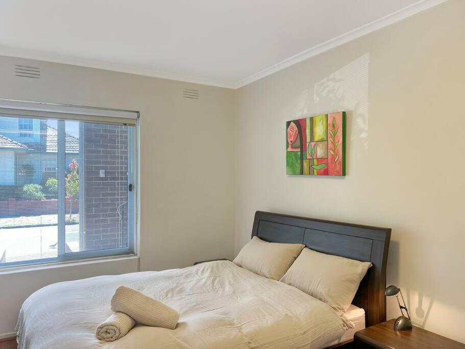 Apartment Ground Floor One Bedroom In Elsternwick *