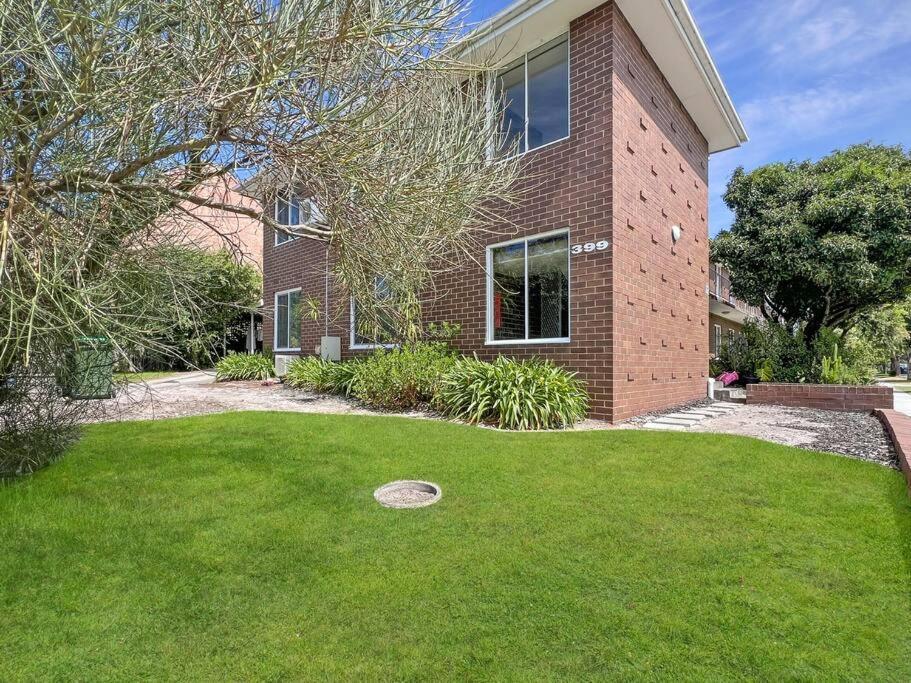 Ground Floor One Bedroom In Elsternwick Apartment Melbourne