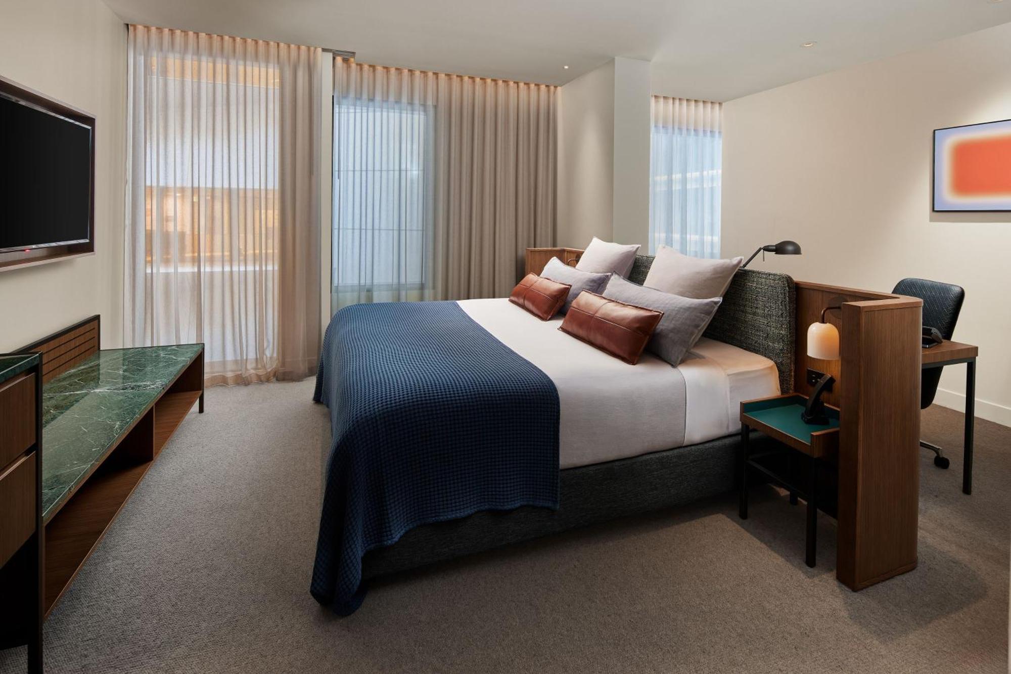 Hotel Next Melbourne, Curio Collection By Hilton 5*
