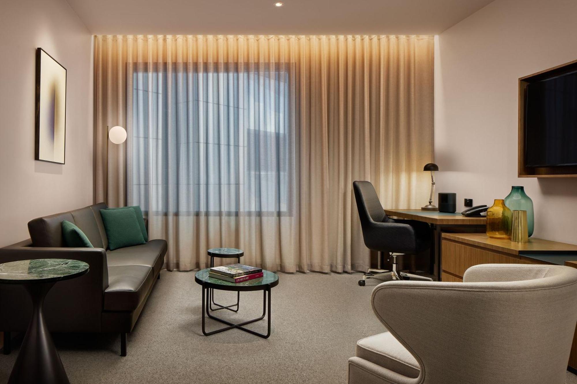 Next Melbourne, Curio Collection By Hilton 5*
