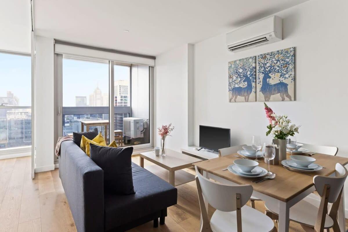 A Comfy 2br W Views Near Southern Cross *