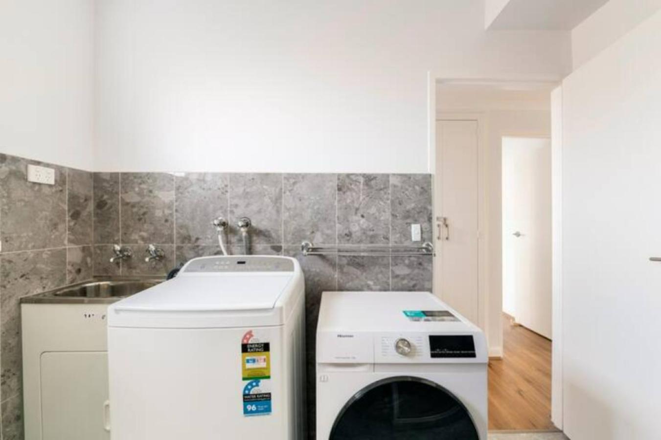 Unwind In Style Only 7km From Cbd * Melbourne