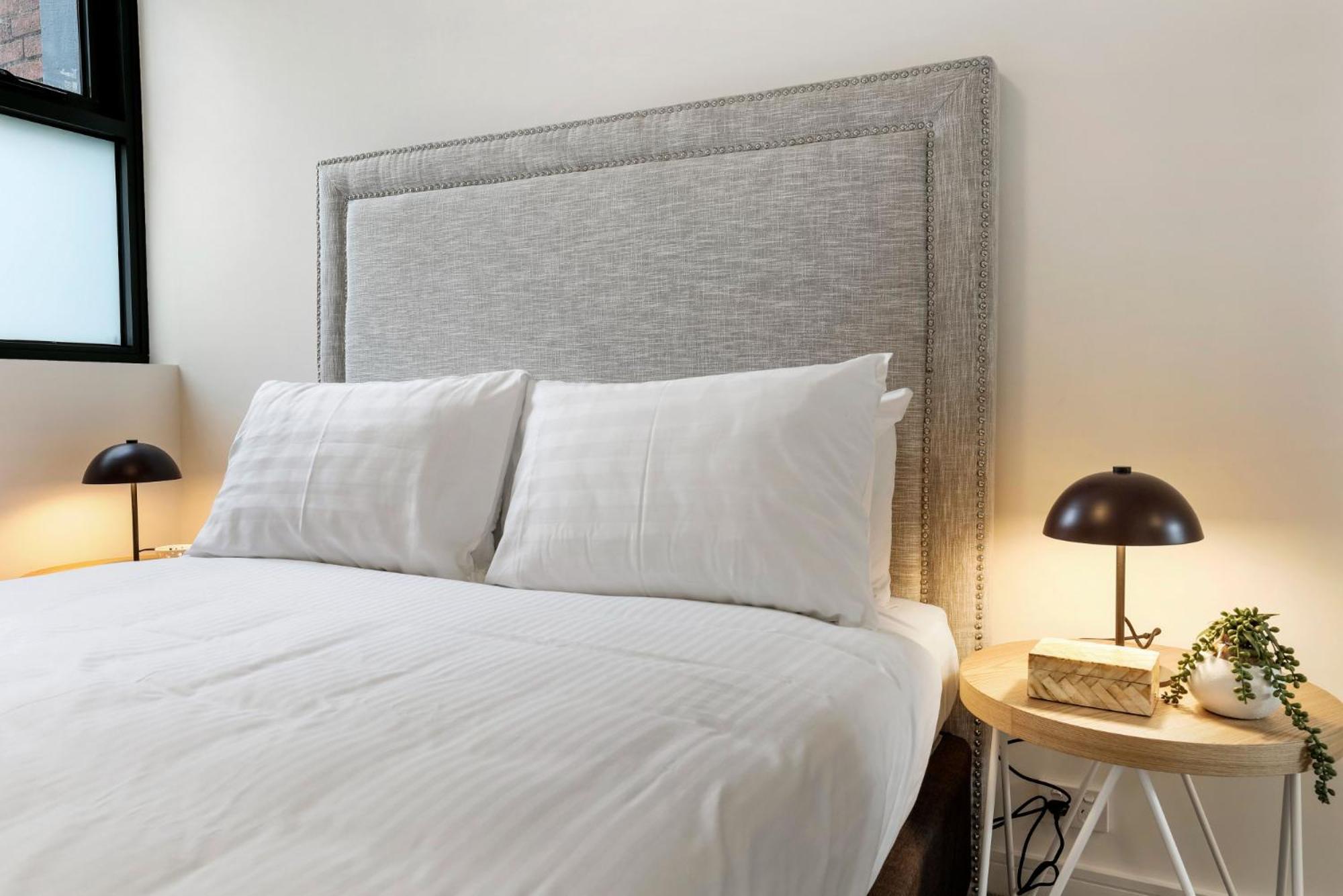Chic 2-bed With Undercover Parking *