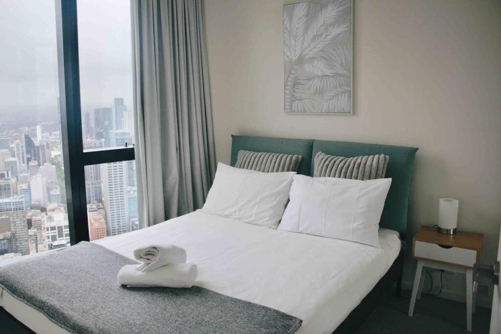 Cbd Heart｜awe- Inspiring Heights｜breathtaking View *