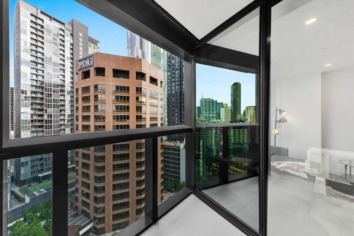 A Comfy Only A 5-min Walk To Victoria Market Apartment Melbourne
