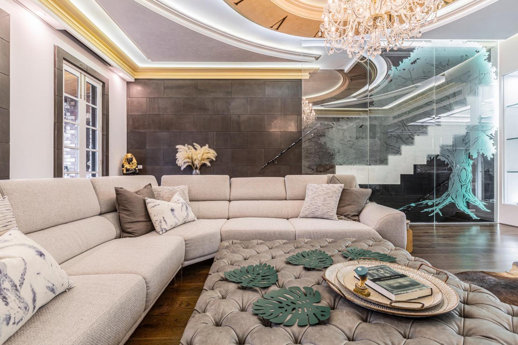 Carlton Luxury Kings Mansion - 5min To Cbd, Garage And Rooftop