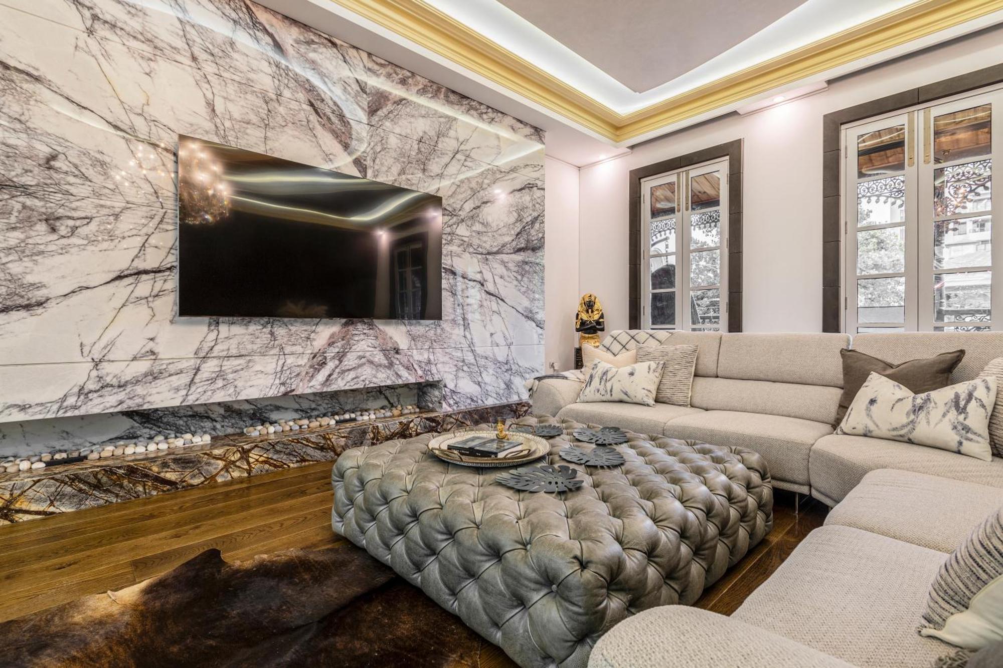 Carlton Luxury Kings Mansion - 5min To Cbd, Garage And Rooftop