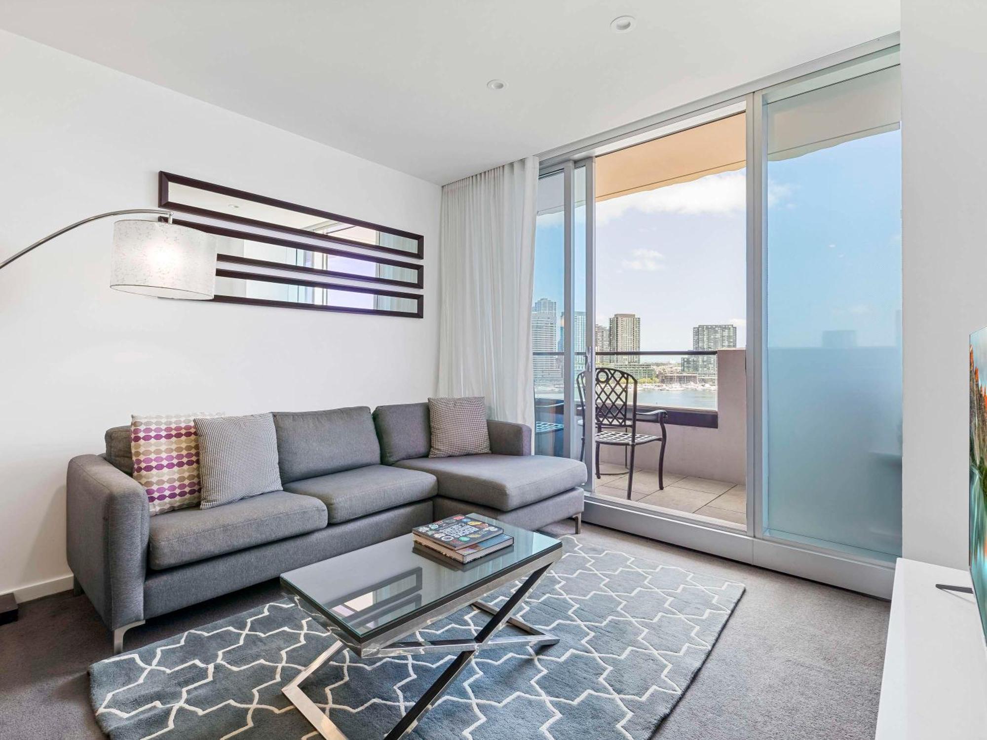 Aparthotel The Sebel Residences Docklands Serviced 4*