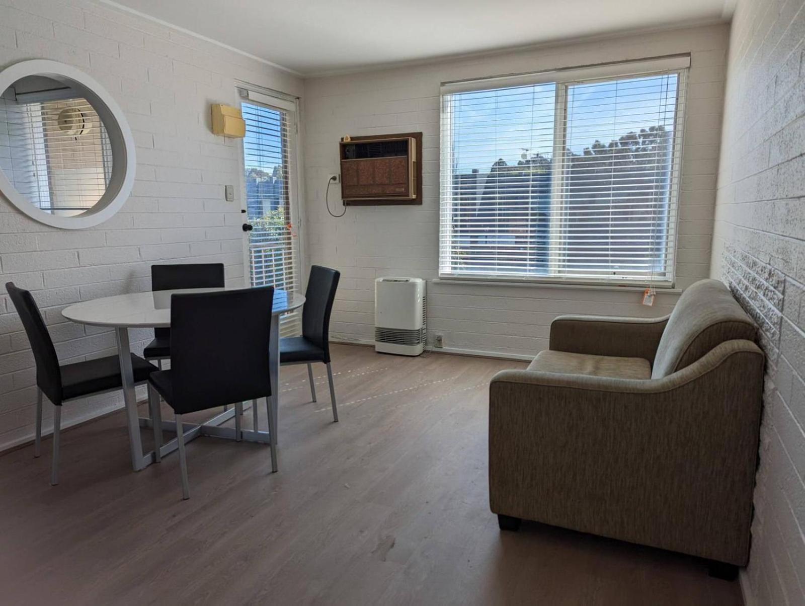 Guest house Away From *