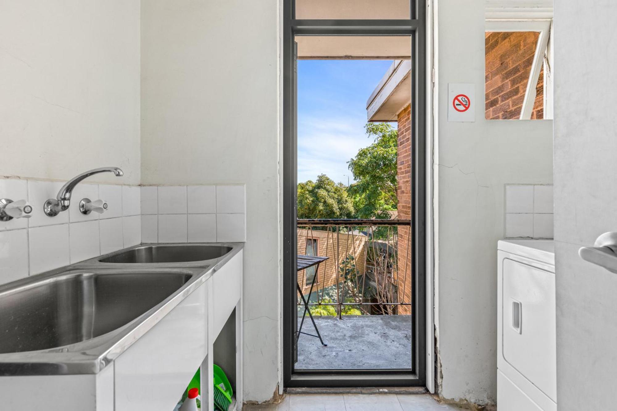 Cozy Elegant In Effervescent St Kilda Melbourne