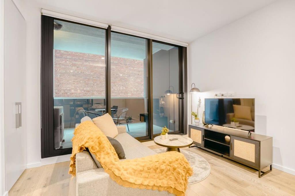 Penny Lane - 2br In The Heart Of Moonee Ponds Apartment Melbourne