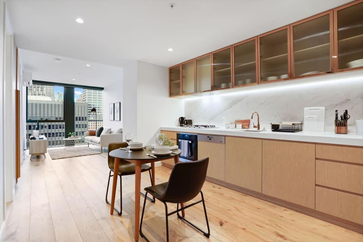 Premium Cbd Location 19th Floor Collins House Apartment Melbourne