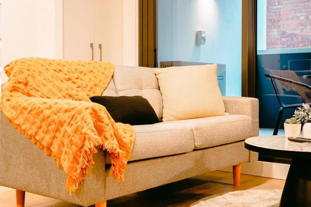 Penny Lane - 2br In The Heart Of Moonee Ponds * Melbourne