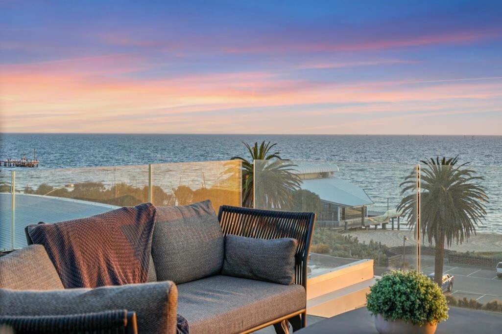 Apartment Stylish Bay-side Executive W Parking Melbourne