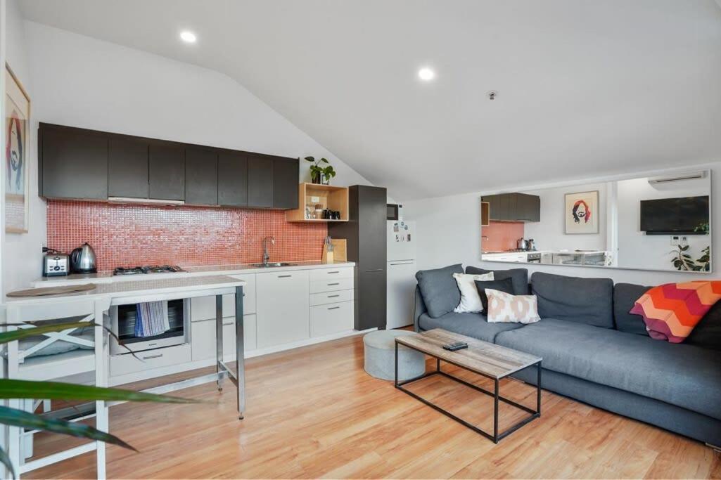 Apartment Getaway 1 Bedder Loft@ St Kilda With Parking