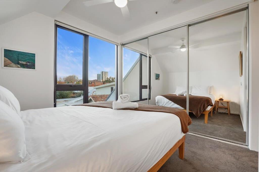 Getaway 1 Bedder Loft@ St Kilda With Parking Apartment Melbourne