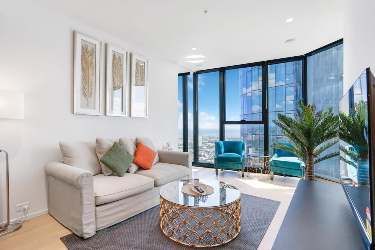 Breathtaking Views 49th Floor - Square Apartment