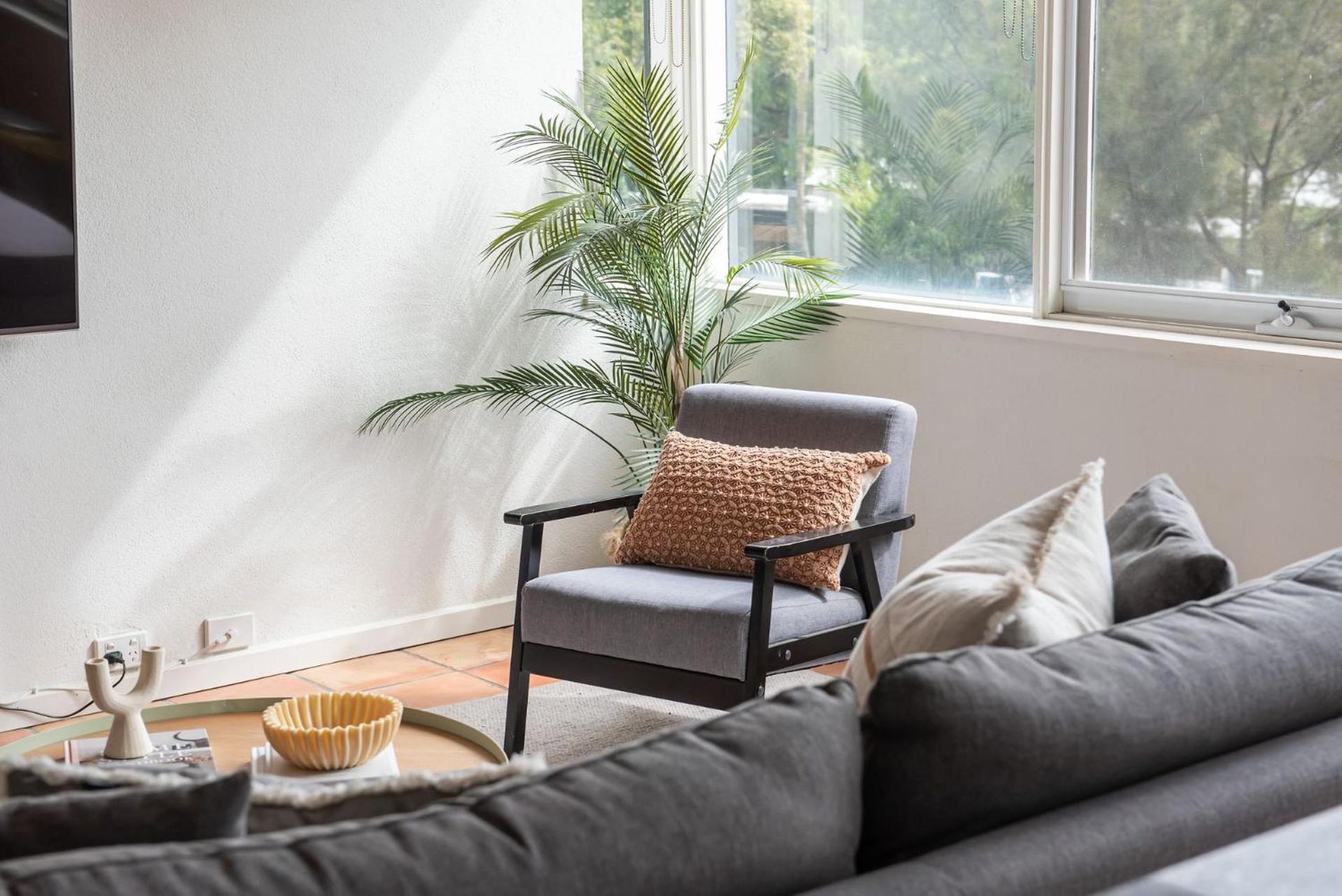 Apartment Lights And Breezes Near Park