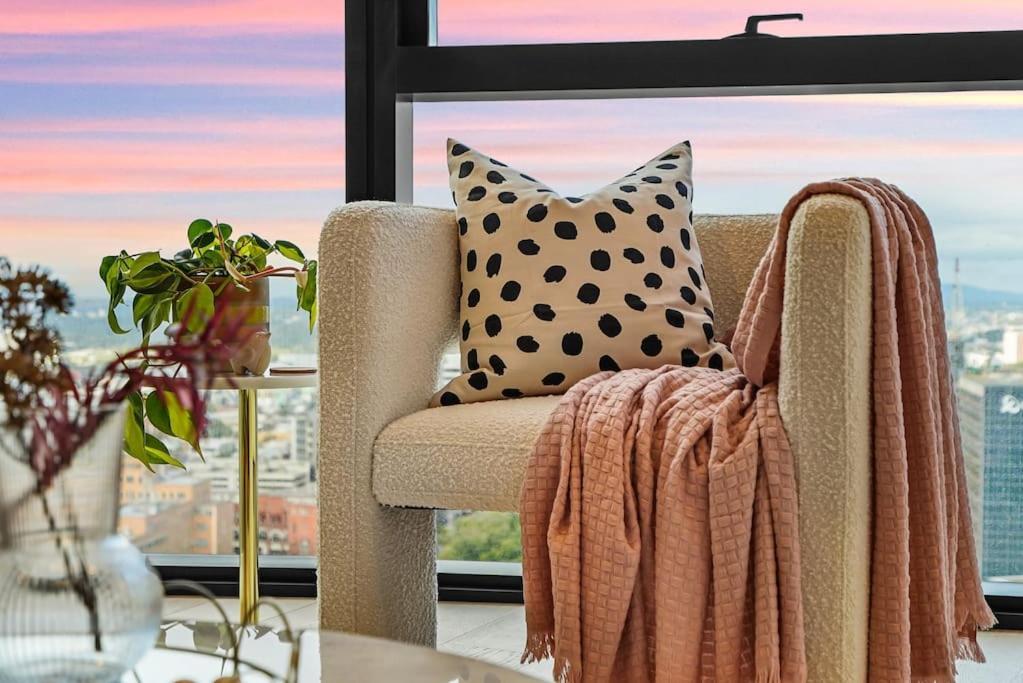Apartment Stylish 2b2b Carlton Garden At Doorstep Cbd 3 Beds *