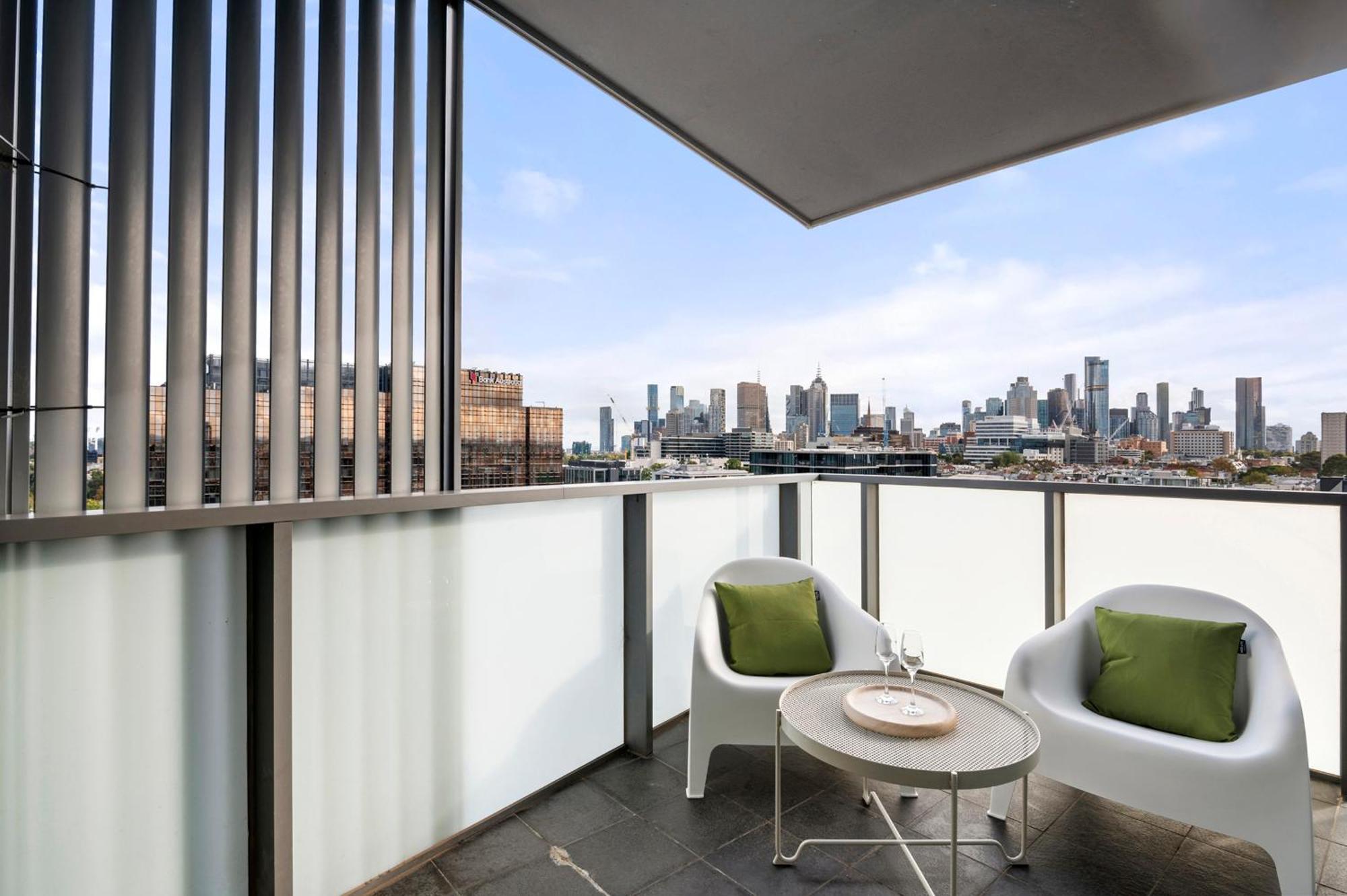 Art Deco - View Nest Melbourne