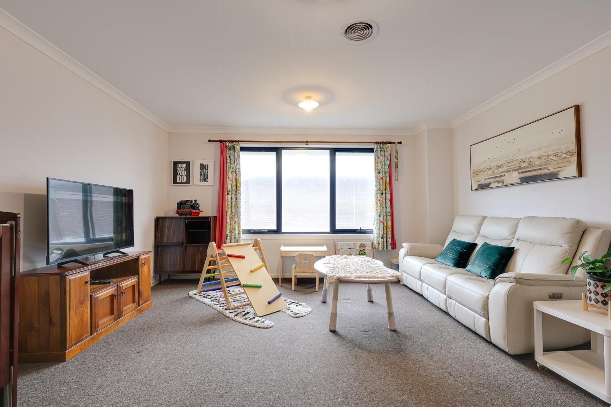 Stayau 5br Contemporary Getaway Point Cook Holiday home *