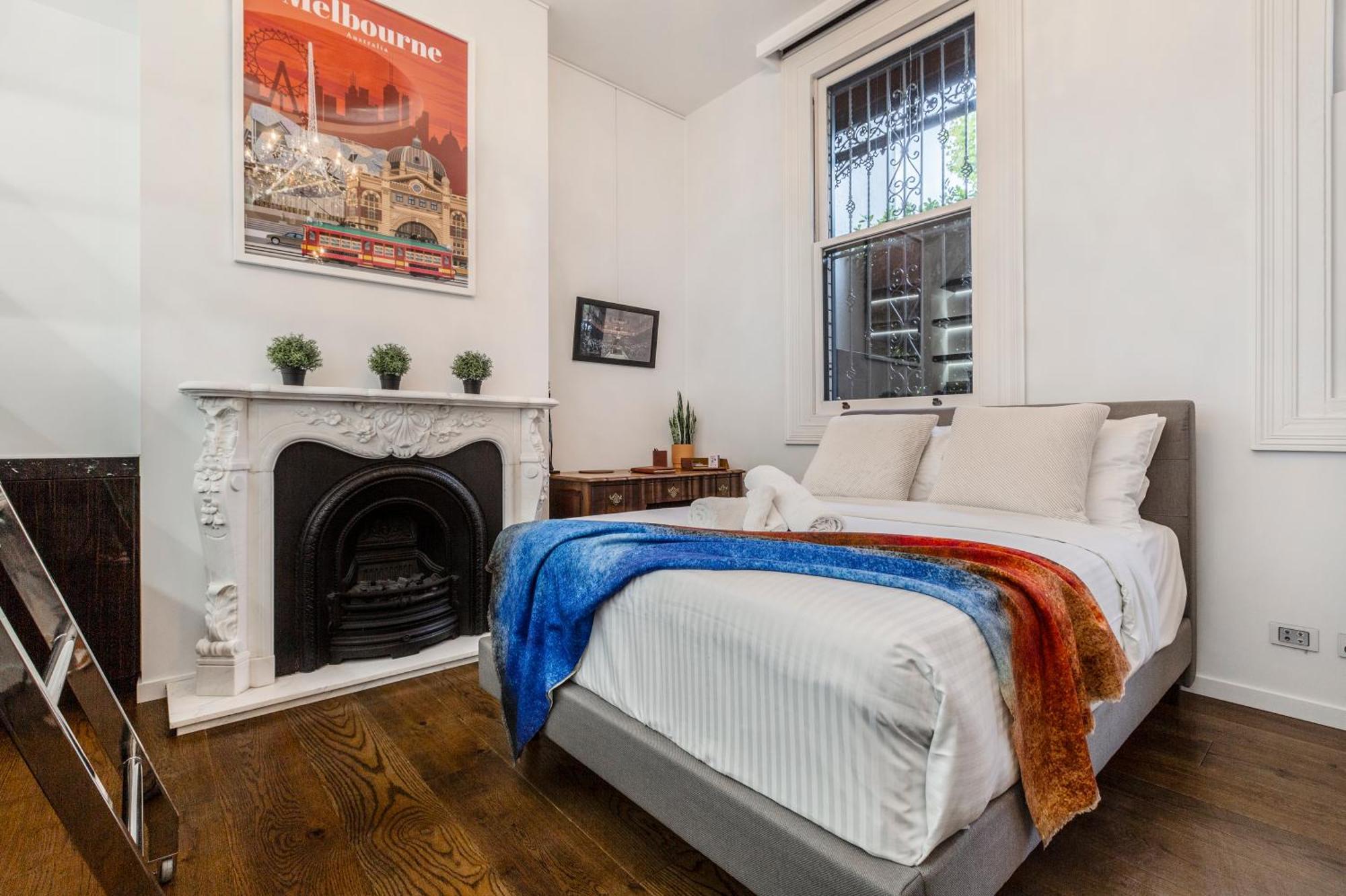Holiday home Carlton Luxury Kings Mansion - 5min To Cbd, Garage And Rooftop